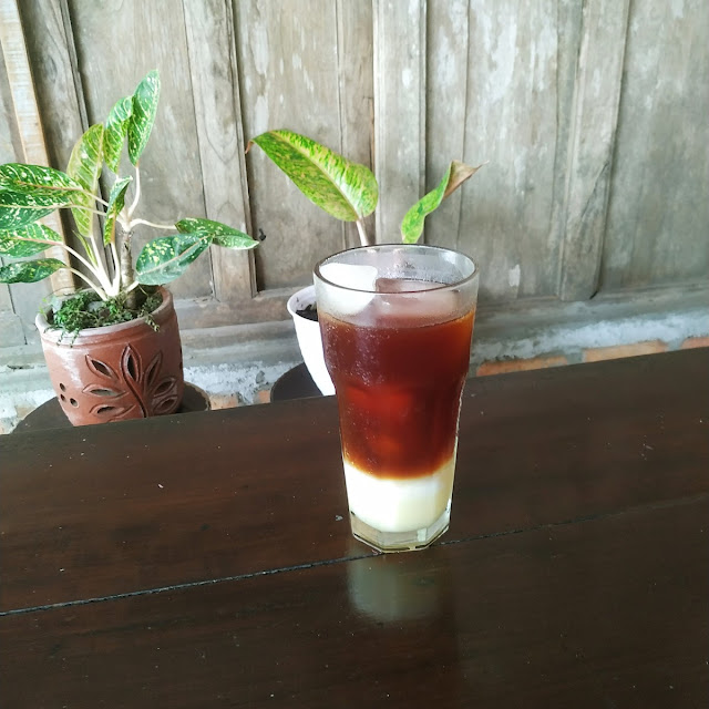 Es Kopi Susu Ayem