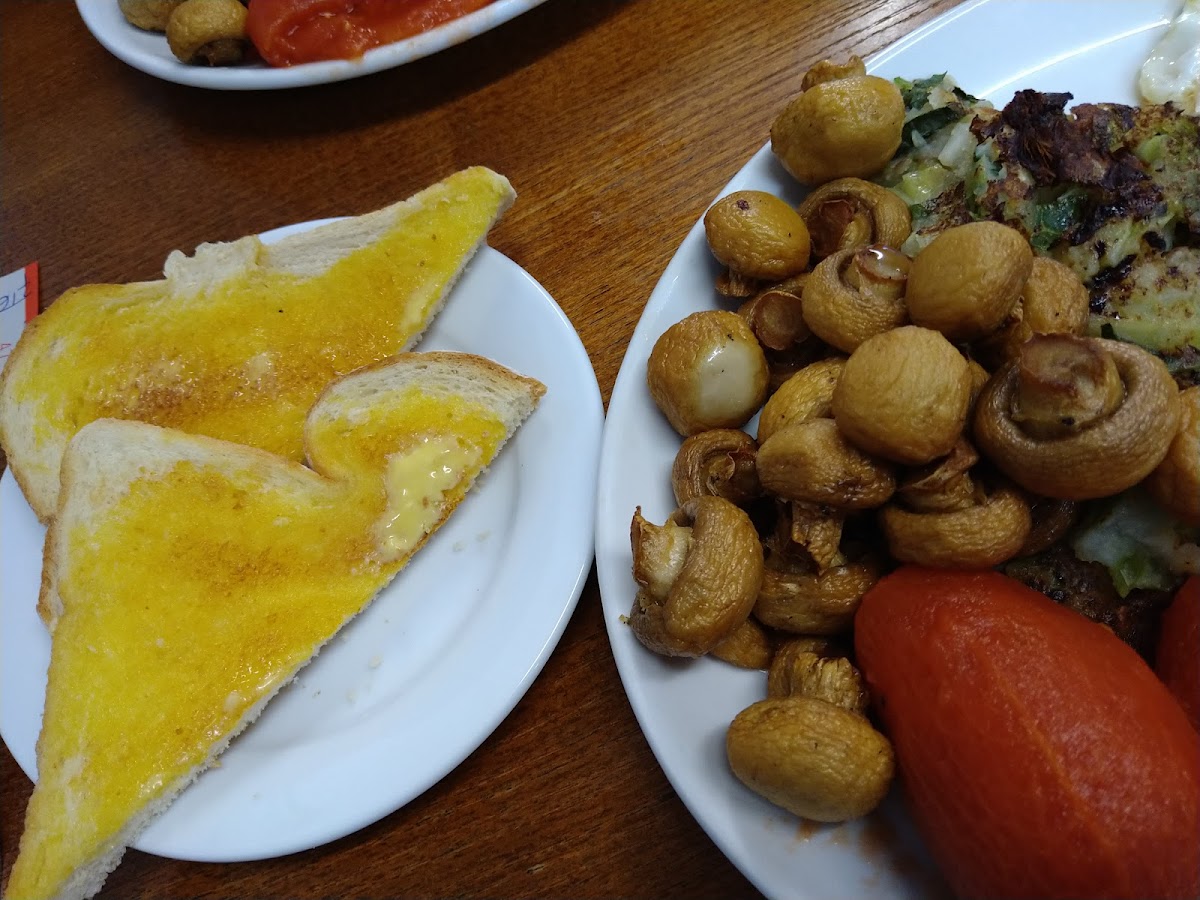 Feedwell Cafe - Photo 7