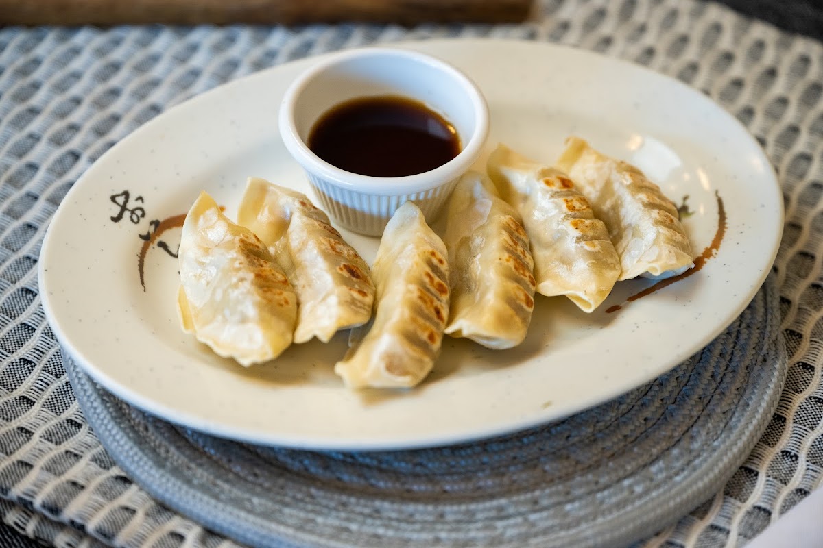 Asahi Sushi & Thai Cuisine - Photo 4