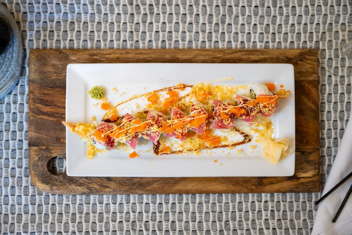 Asahi Sushi & Thai Cuisine - Photo 5
