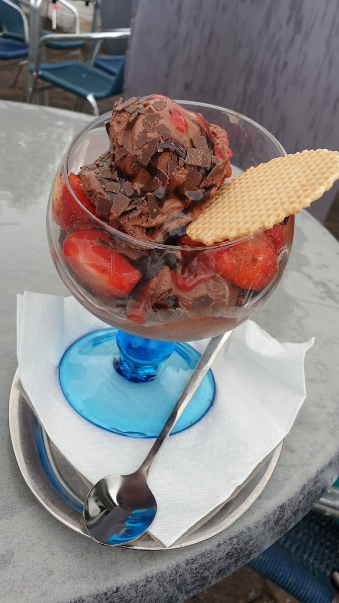 Eiscafe Sarda - Photo 7