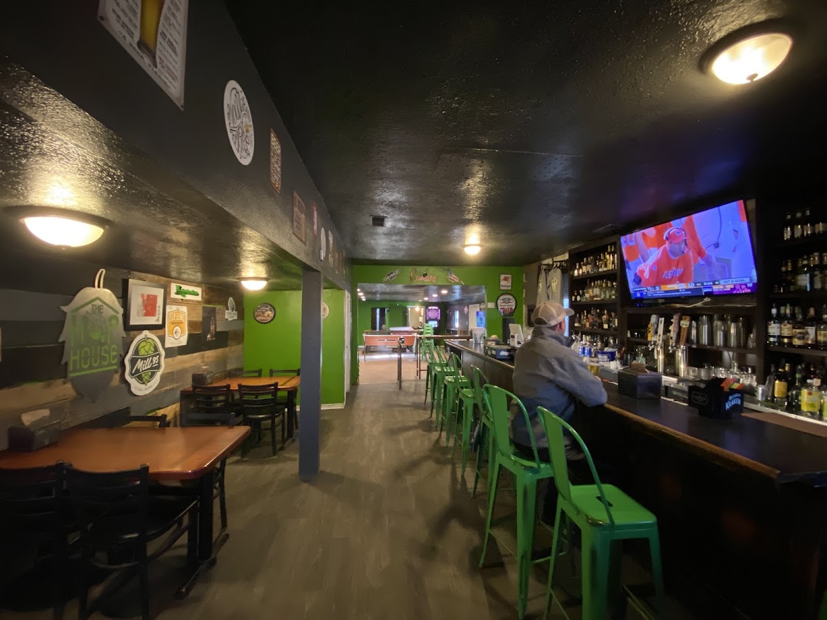 Hop House - Photo 2
