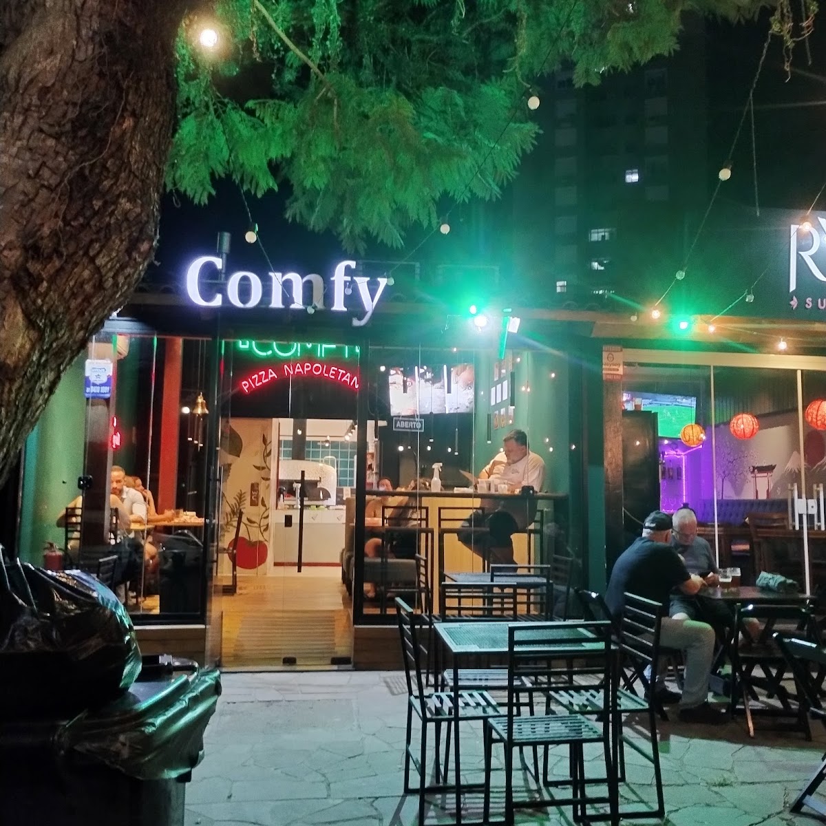 Comfy Pizza Napolitana