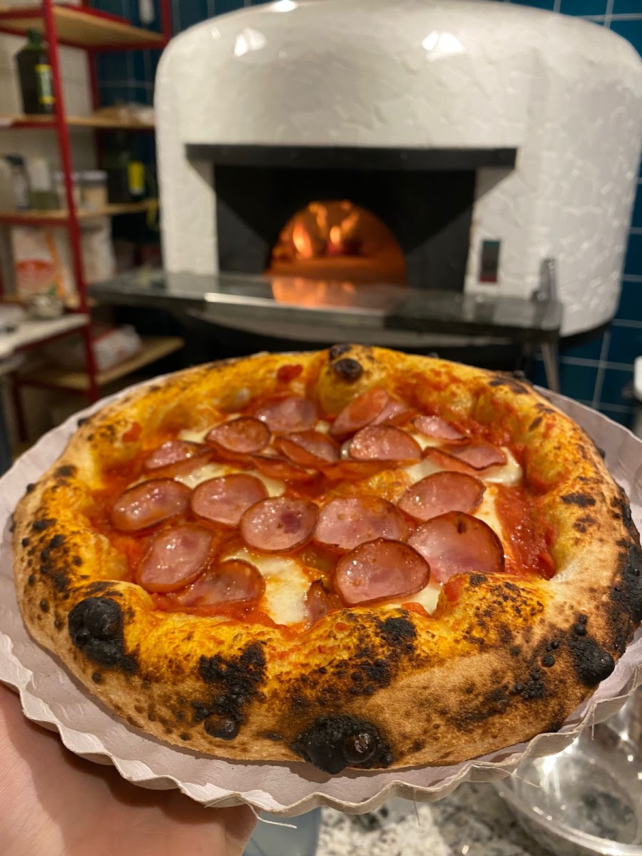 Comfy Pizza Napolitana - Photo 2