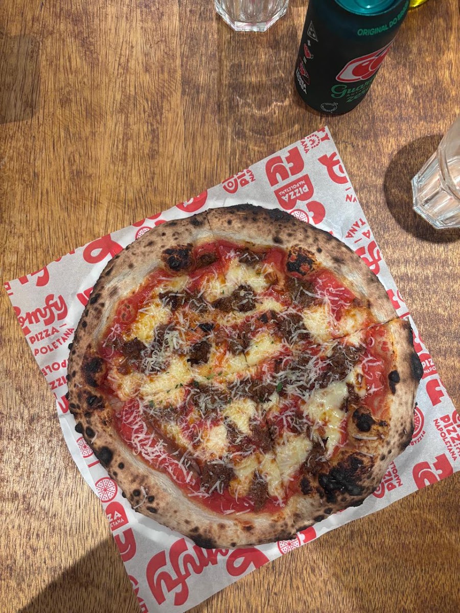 Comfy Pizza Napolitana - Photo 3