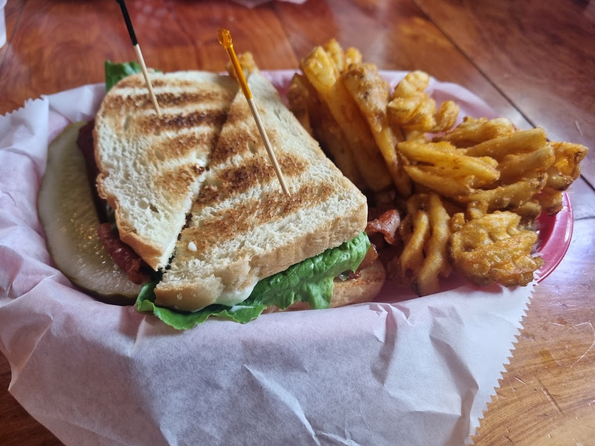 Alpine Grill & Still - Photo 3