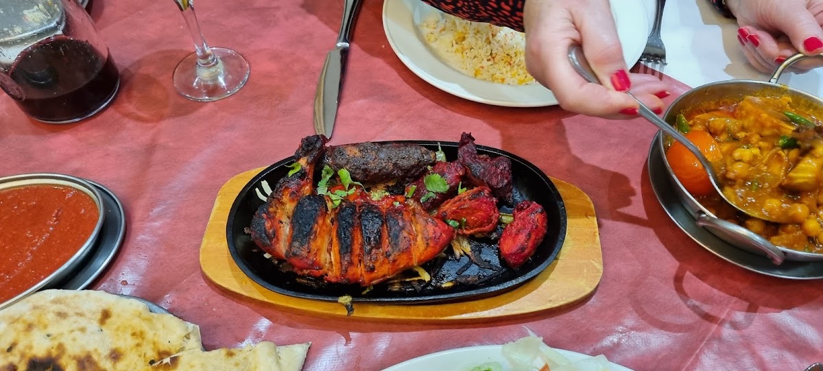 Cinnamon Indian Restaurant - Photo 3