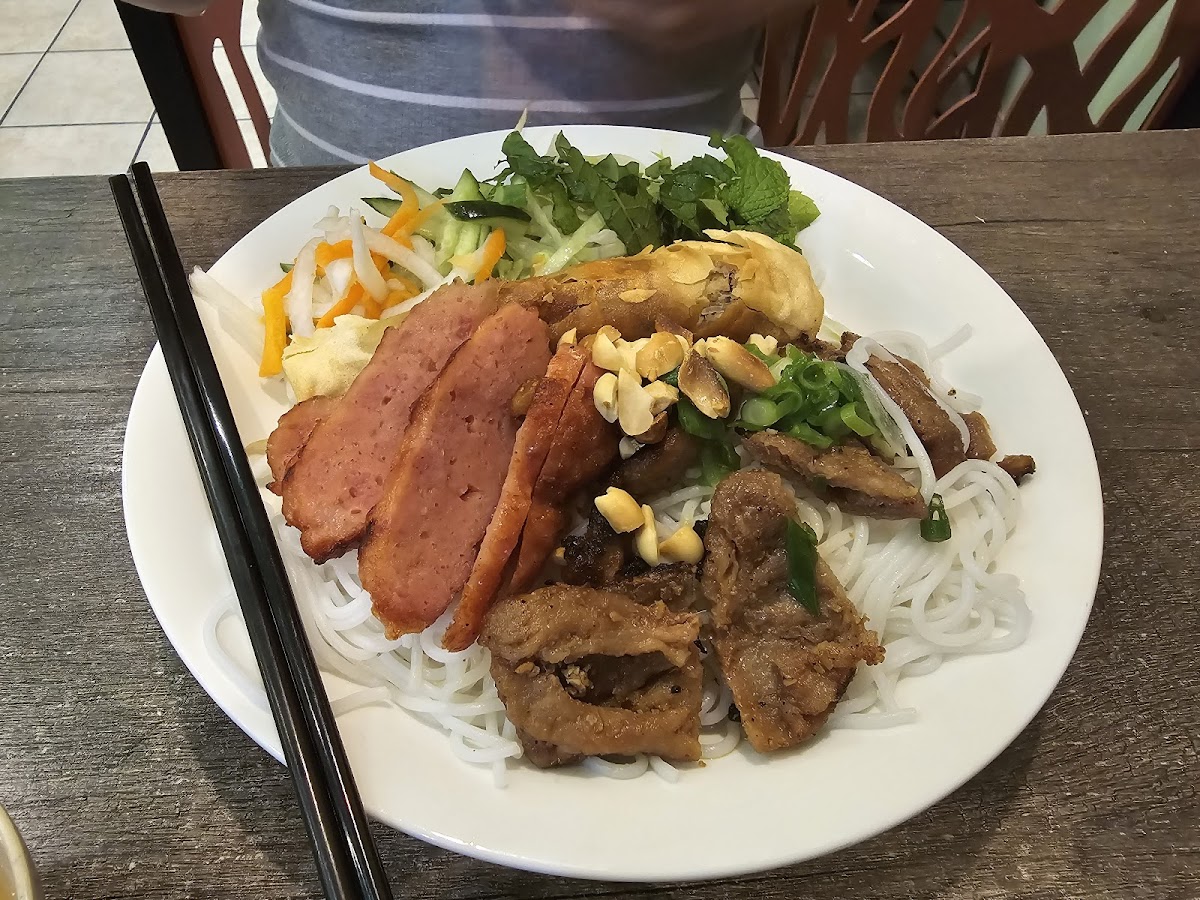 Pho Con Bo - Photo 6