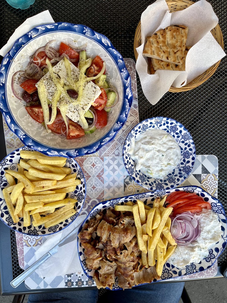 Gyros Athena - Photo 4