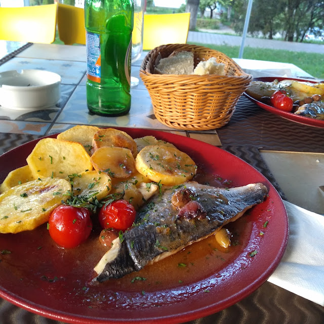 Dorada with Vegetables in Oven