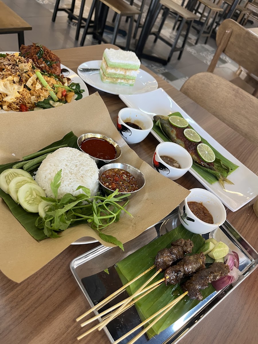 Grai Warung • Kota Damansara - Photo 3