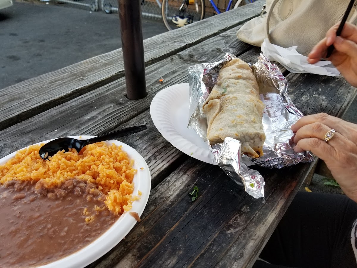 Taqueria Lindo Michoacan - Photo 8