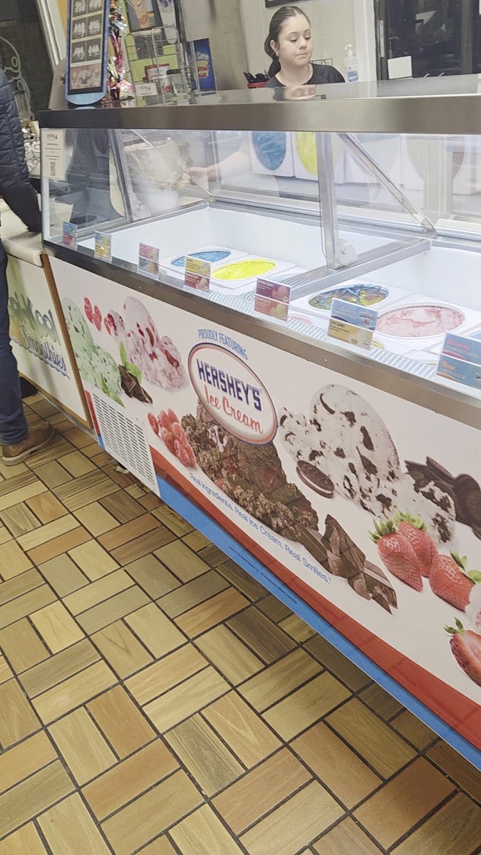Stanley's Ice Cream - Photo 1