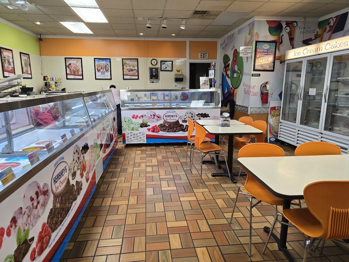 Stanley's Ice Cream - Photo 3