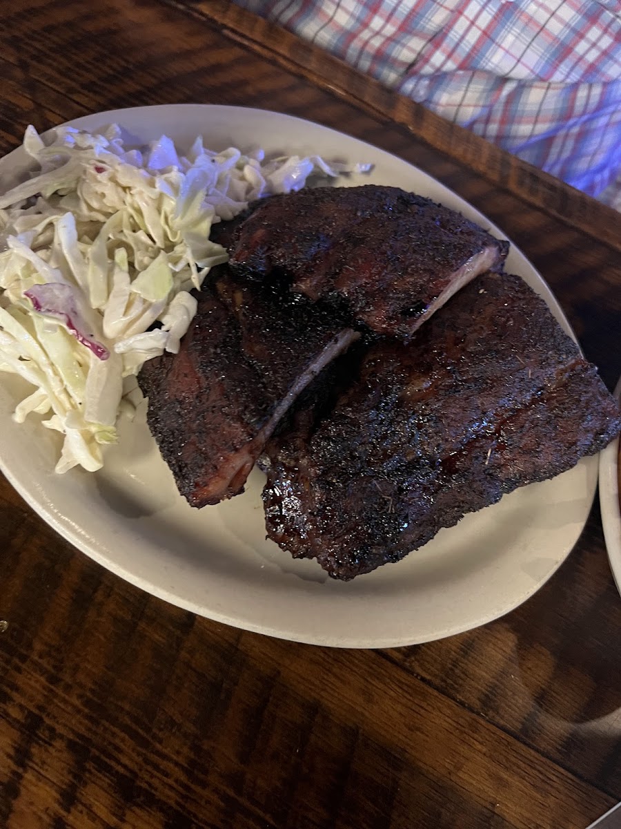 Dusty Star Saloon - Photo 4
