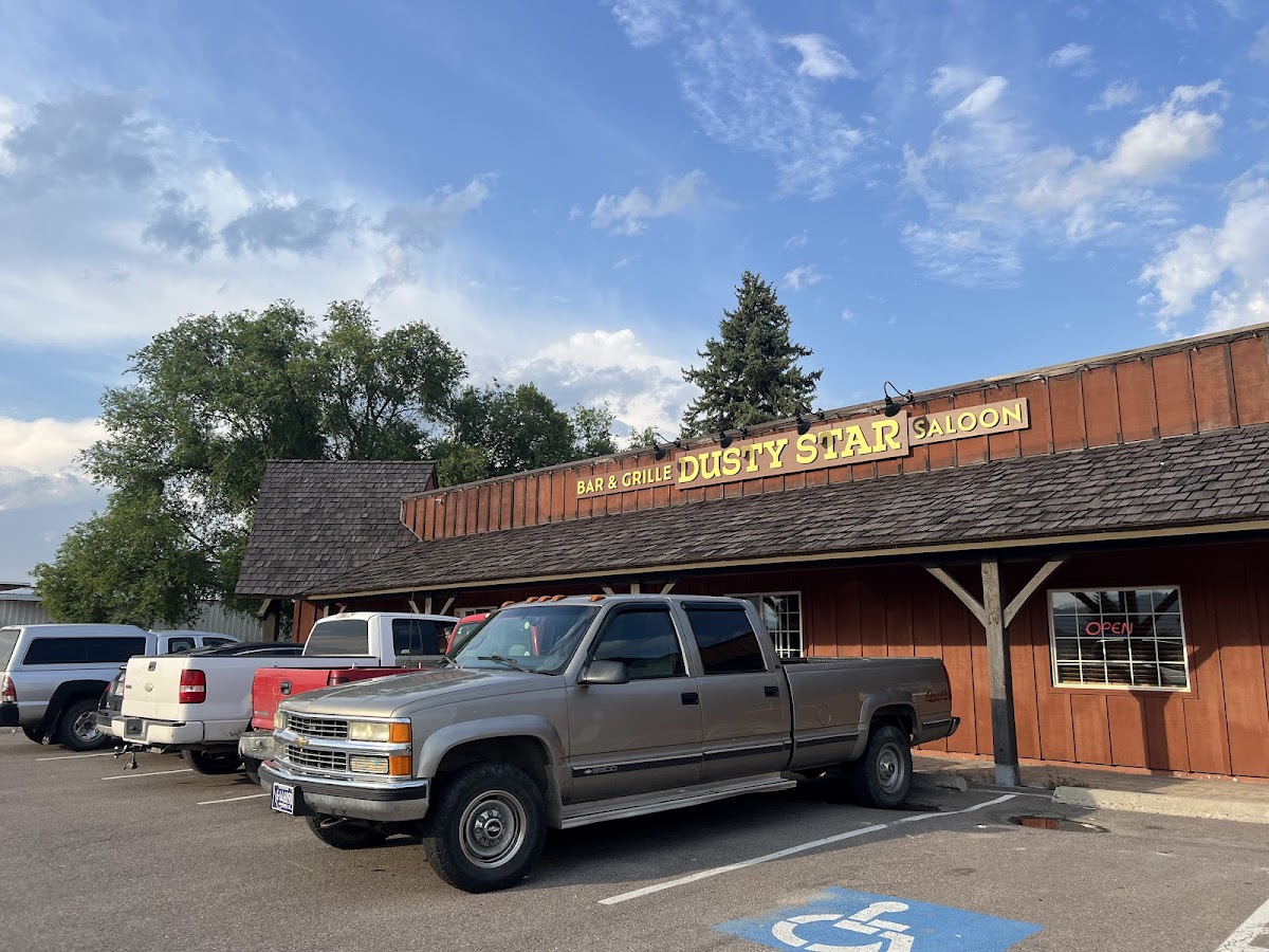 Dusty Star Saloon - Photo 6