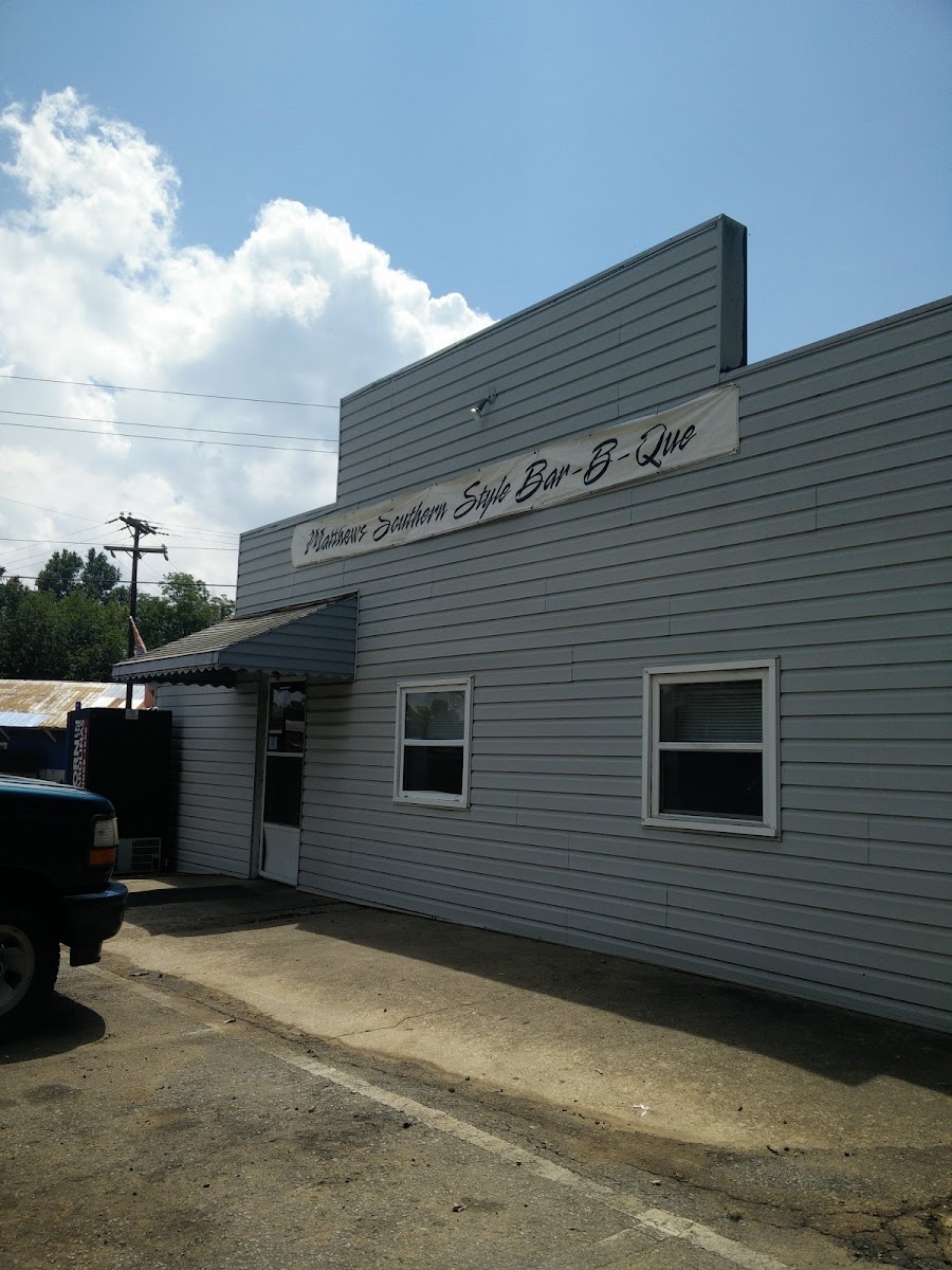 Matthews Oak & Hickory BBQ - Photo 1