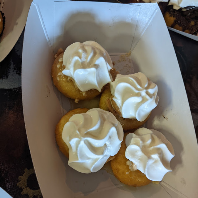 Vanilla Oreo Donuts