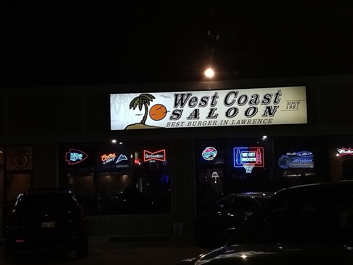 West Coast Saloon - Photo 6
