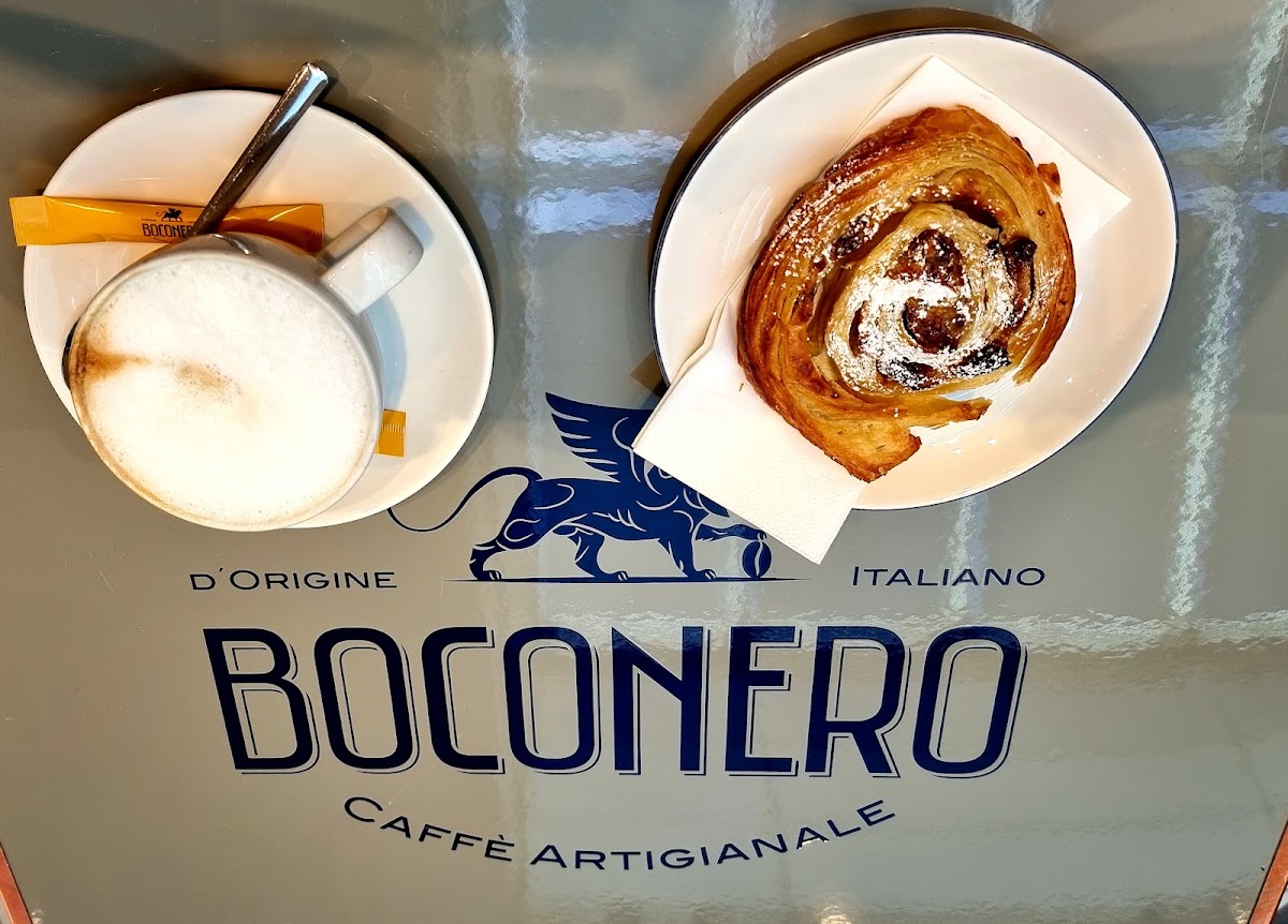 Boconero Café Restaurant - Photo 9