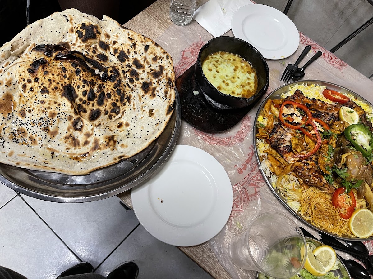 Al Fursan Restaurant - Photo 4