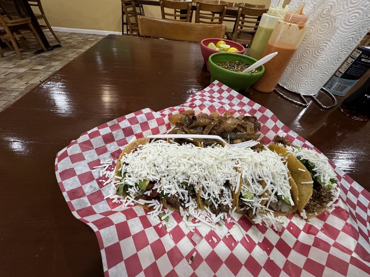 El Gran Taco - Photo 1