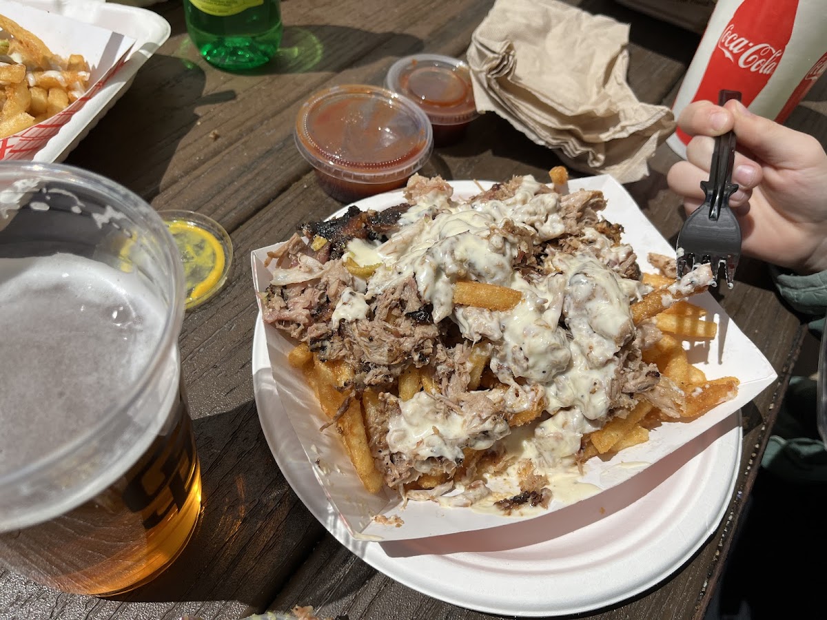 Grand Ole BBQ PETCO PARK - Photo 7