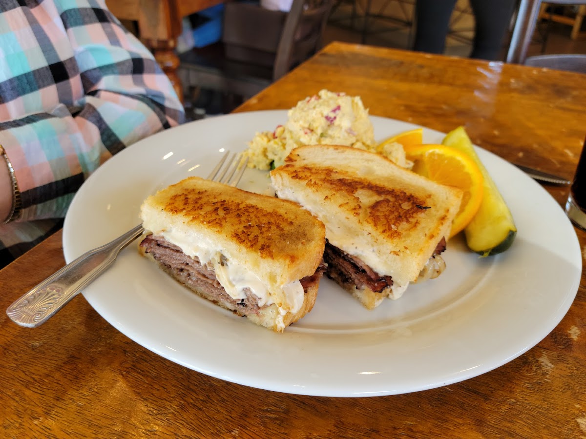 The Courtyard Cafe & Bakery - Photo 1