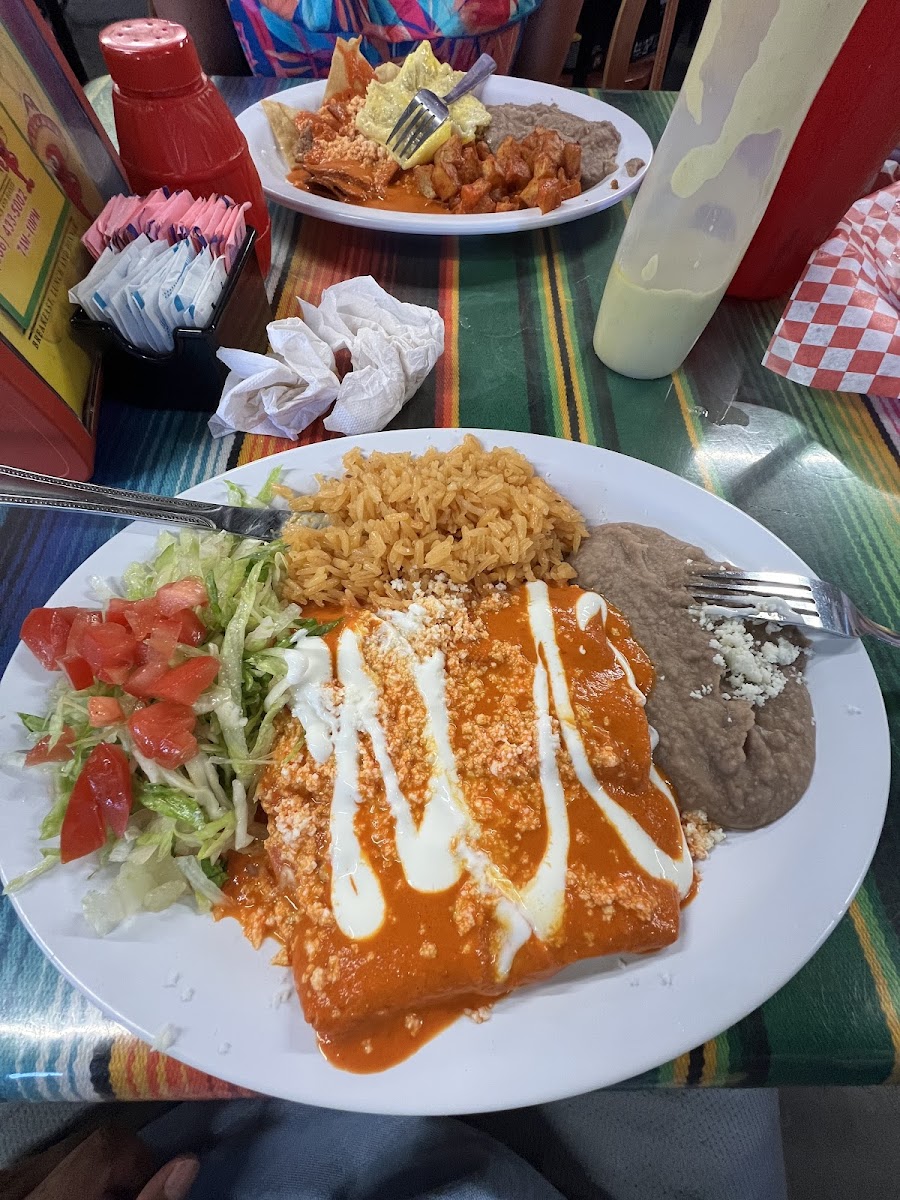 El chilango taqueria - Photo 2