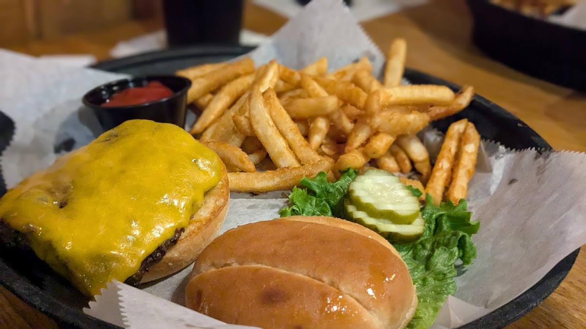 Lakes Sports Bar & Grill - Photo 1