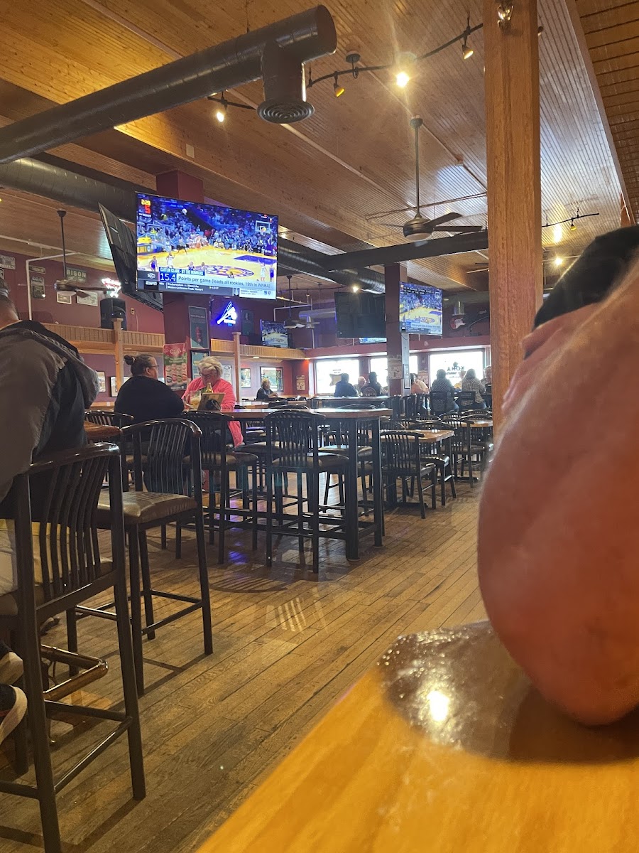Lakes Sports Bar & Grill - Photo 3