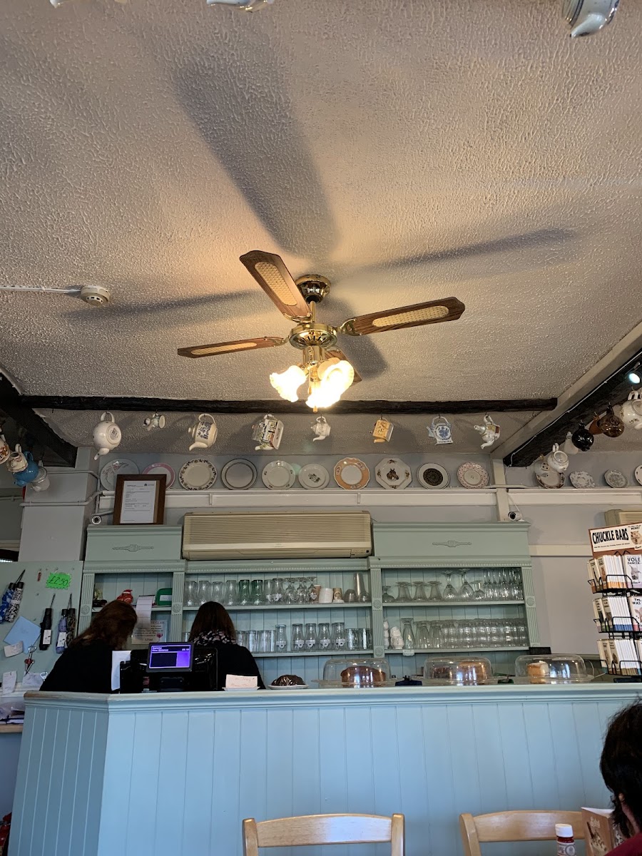 The Chestnut Tree - Photo 5