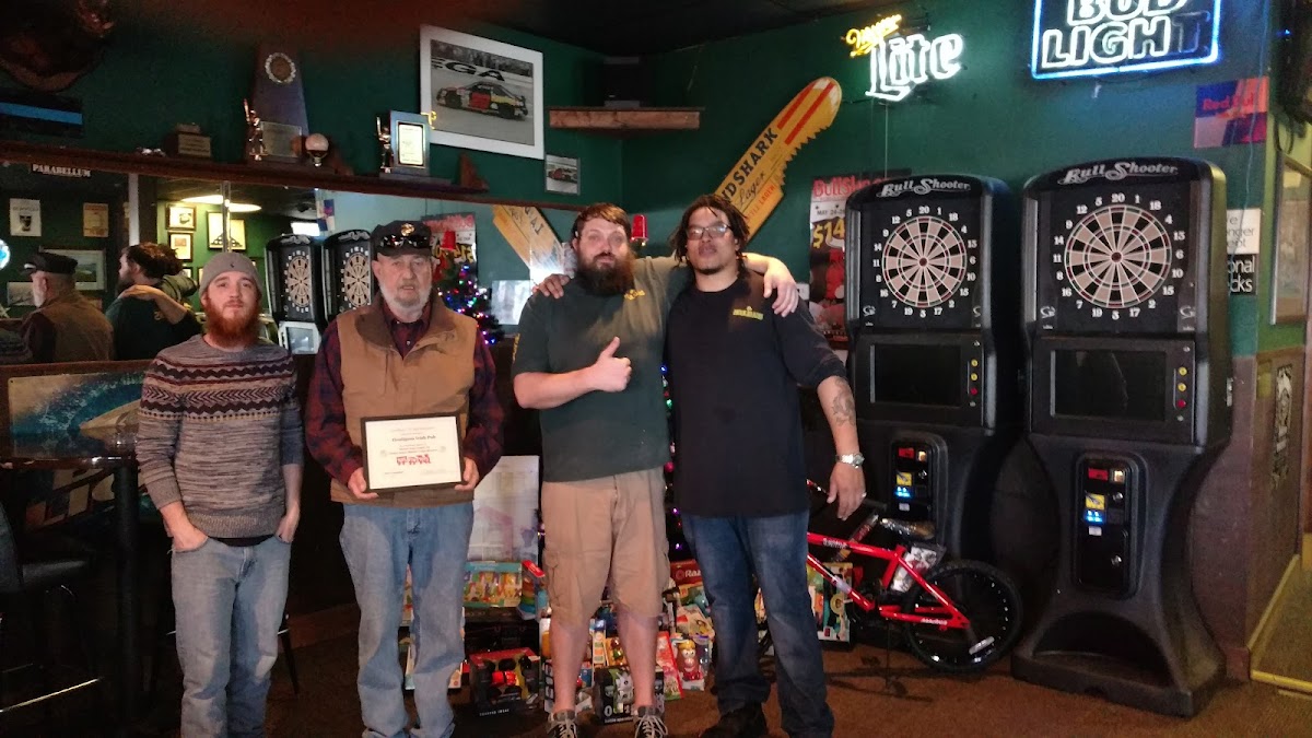 Houligans Irish Pub - Photo 5