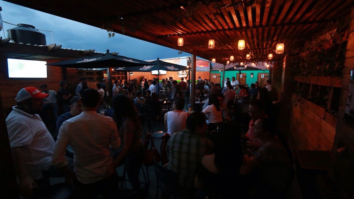 Azotea Terraza Bar - Photo 2
