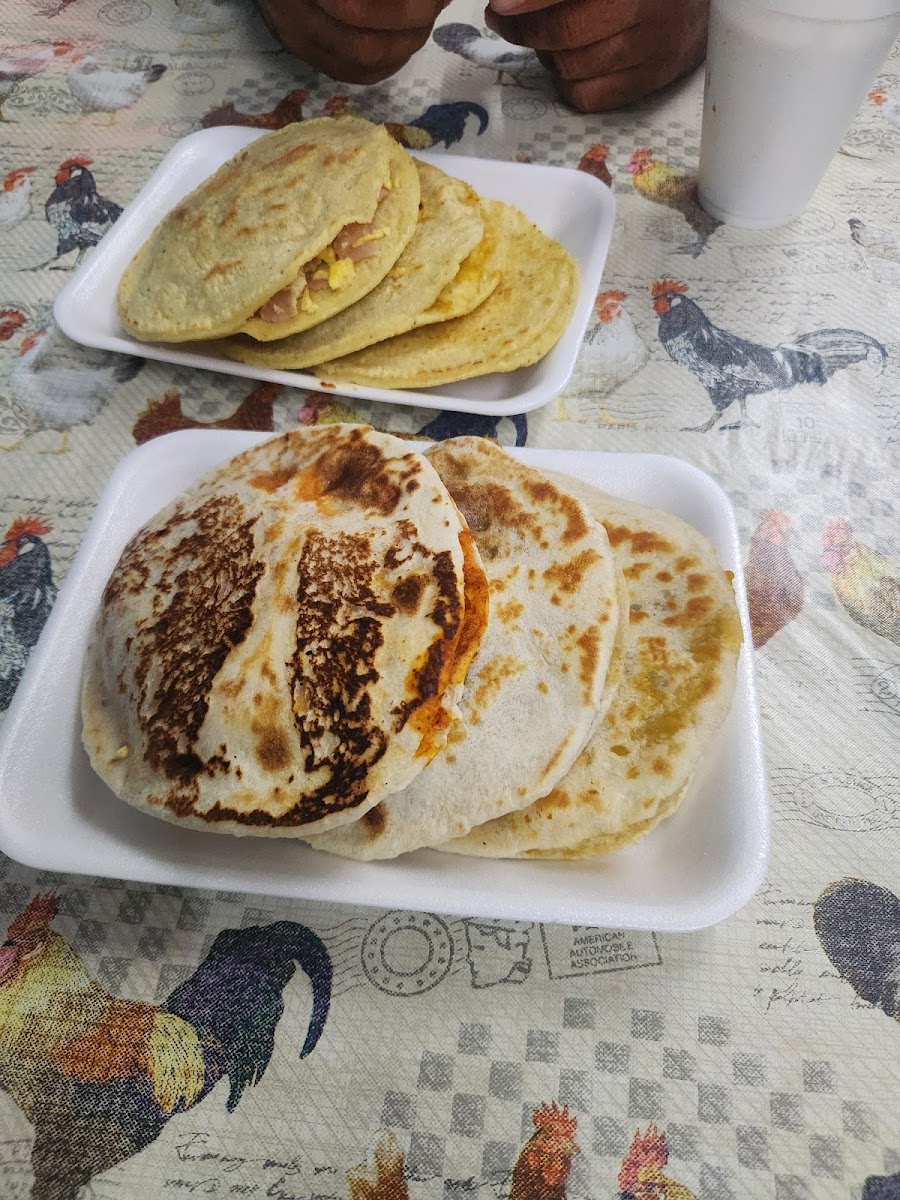 Gorditas Tamayo - Photo 1