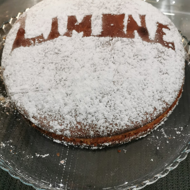 Torta Con Crema Agli Agrumi Di Nostra Produzione