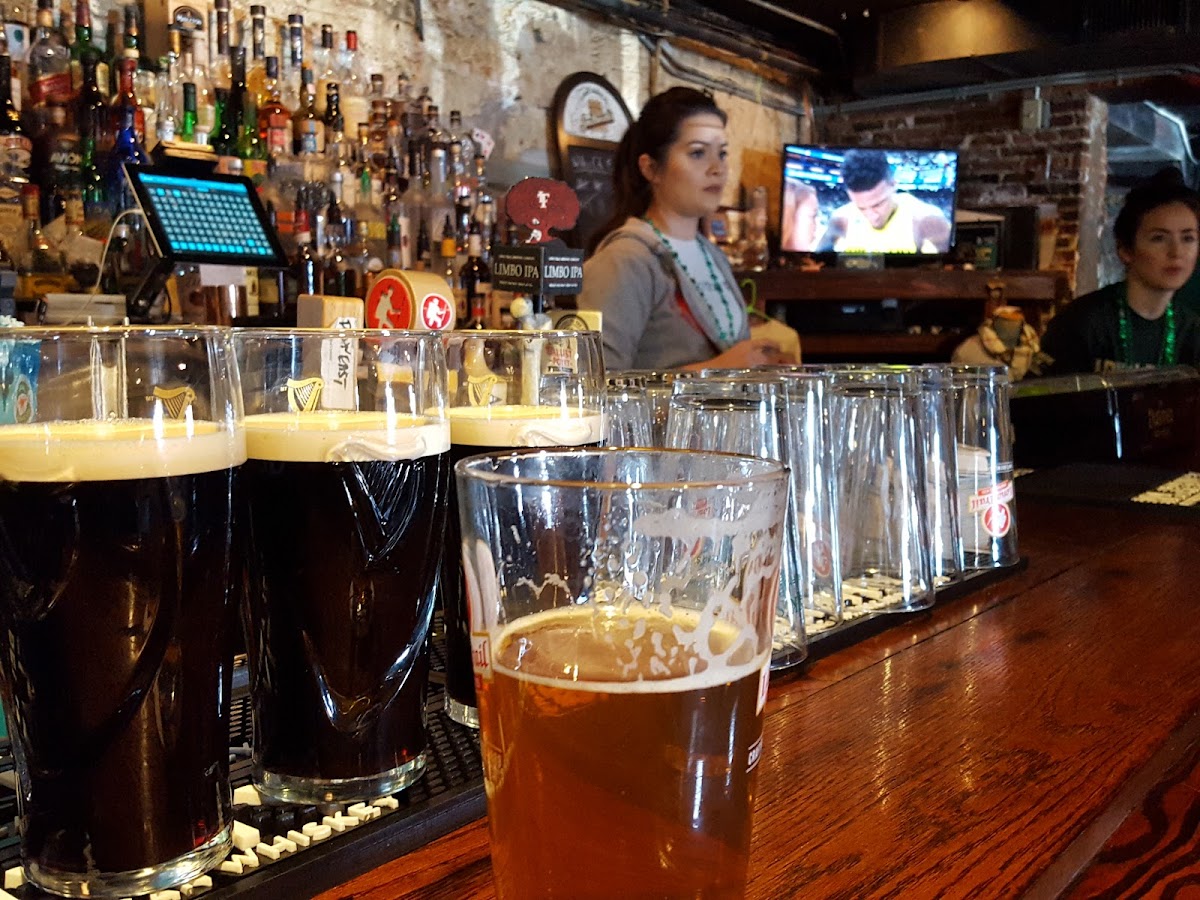 Wild Colonial Tavern - Photo 9