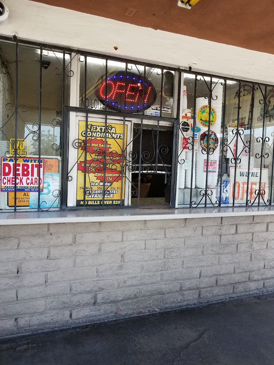 Lamberto's Mexican Food - Photo 2