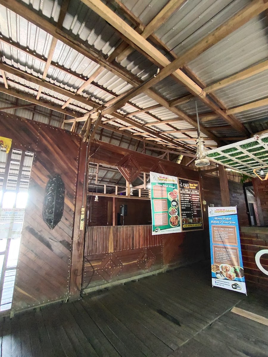 Kampoeng Seberang Cafe & Resto - Photo 3