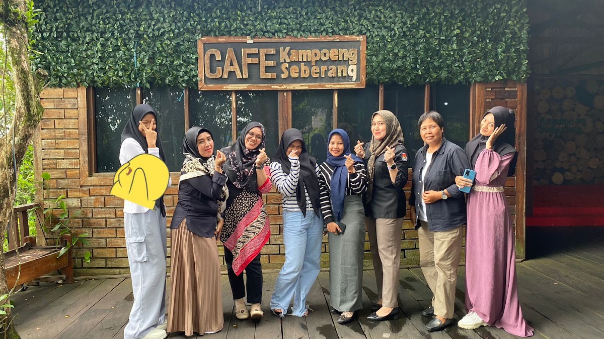Kampoeng Seberang Cafe & Resto - Photo 4