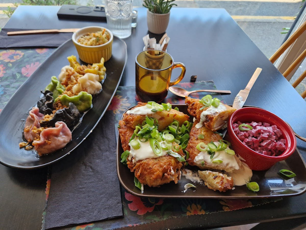 BeeRogi Cafe - Photo 3
