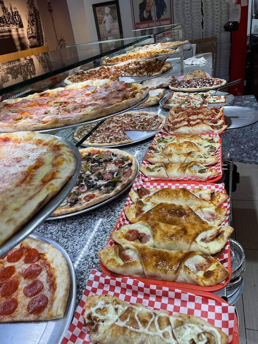 Little Charlie's Pizza - Photo 1