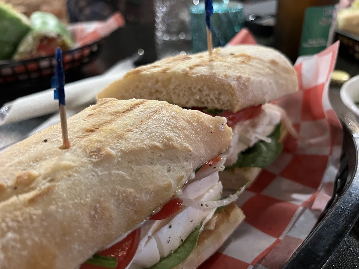 Leo's Italian & Specialty Food - Photo 5