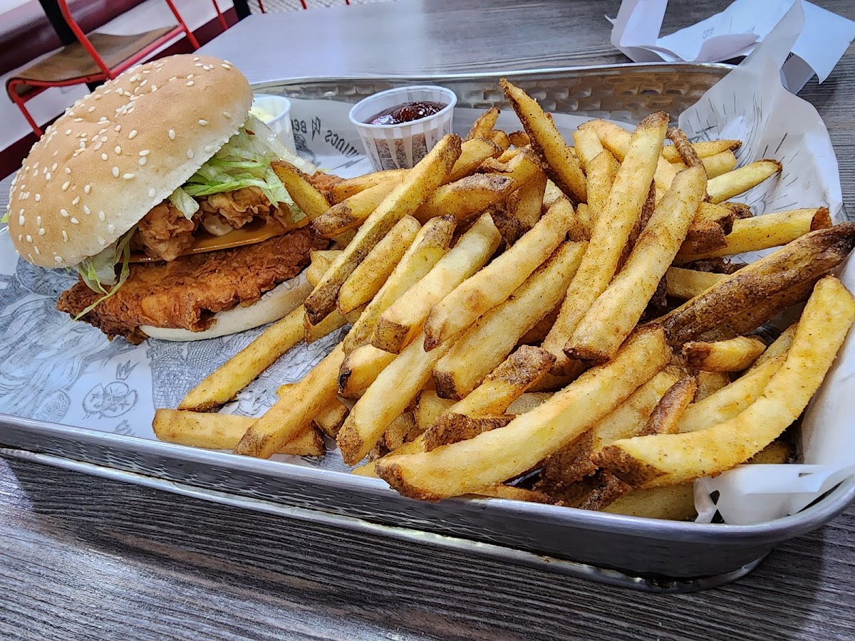 JAQKS Chicken + Chips (Temple Row) - Photo 8