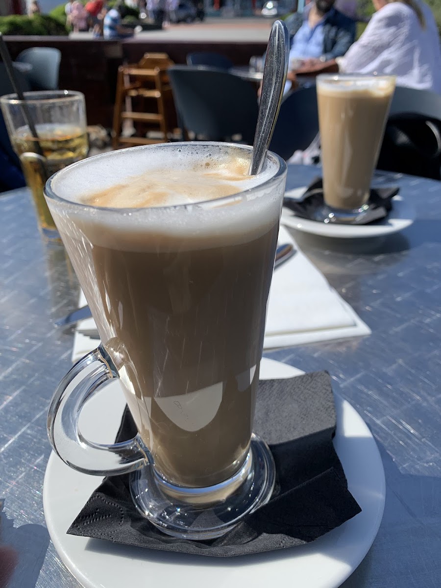 Valerie’s Tearoom - Photo 9