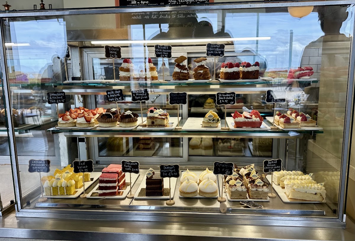 Valerie’s Tearoom - Photo 5