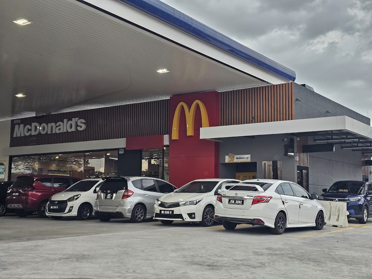 McDonald's Petron Bandar Indahpura DT