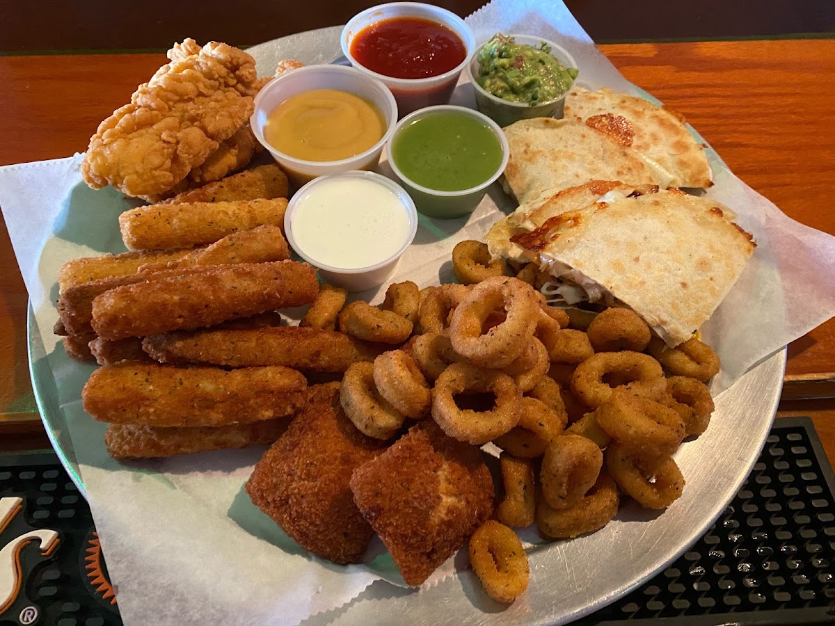 Fella's Bar & Grill - Photo 1