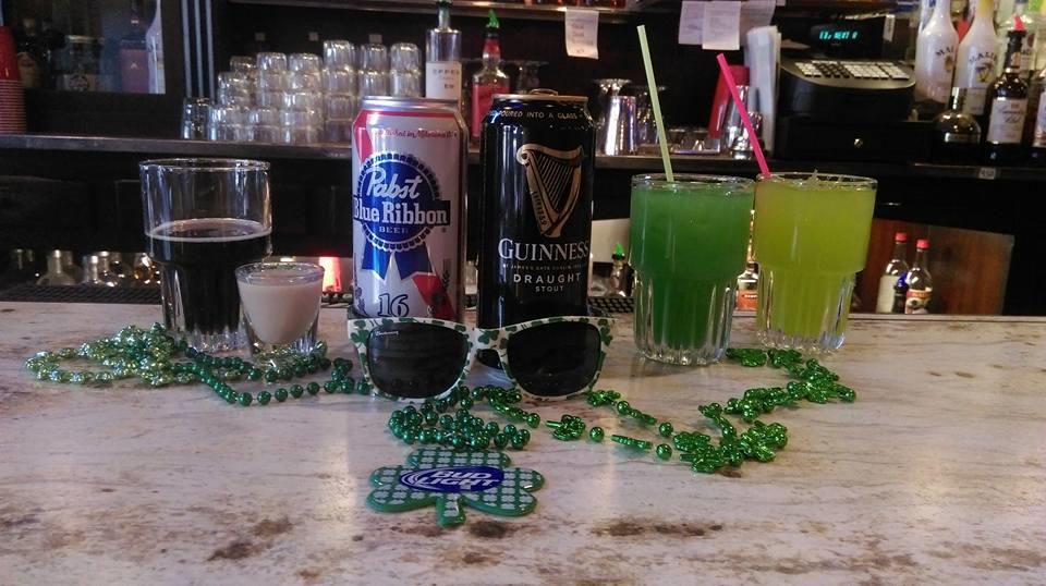 Cricket's 7th St. Bar & Grille - Photo 1