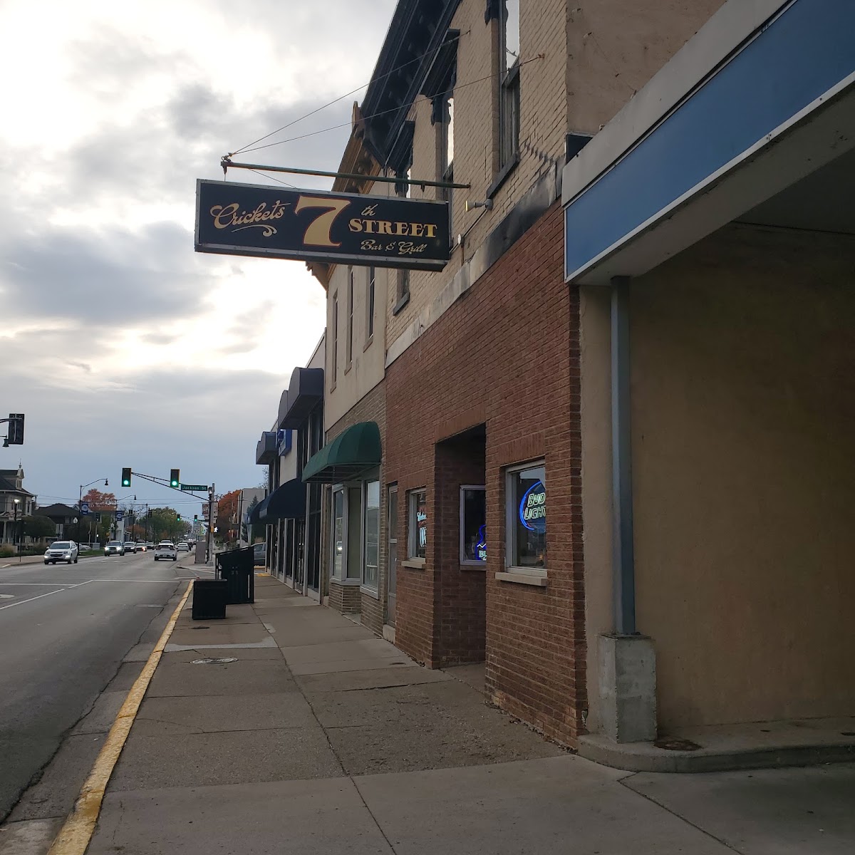 Cricket's 7th St. Bar & Grille - Photo 6